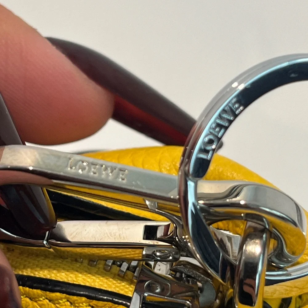 ⭐️SOLD⭐️LOEWE 🐇 BUNNY COIN POUCH BAG CHARM - Picture 3 of 6